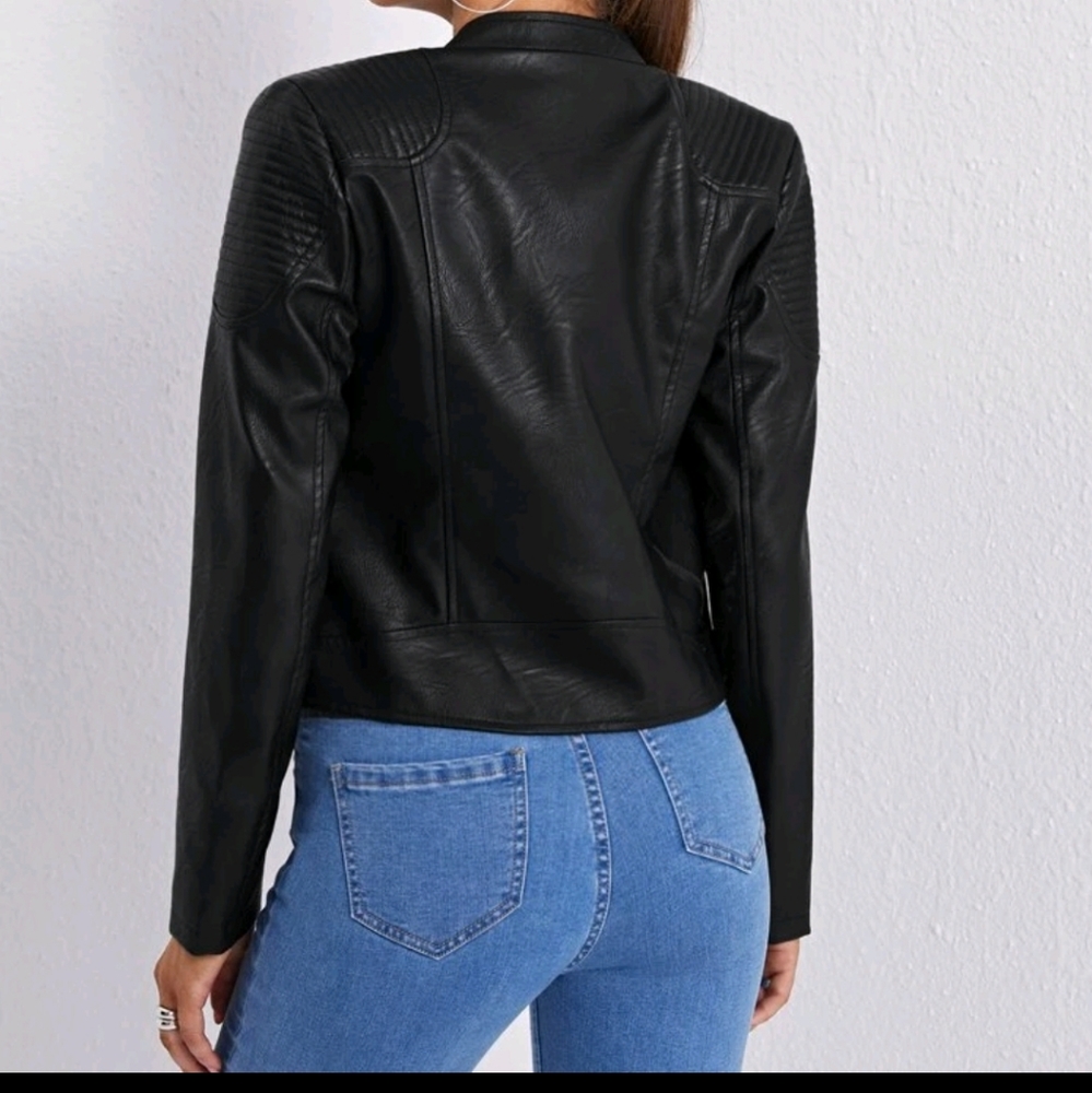 TAKING OFFERS! PU Jacket sz Med - Picture 4 of 4